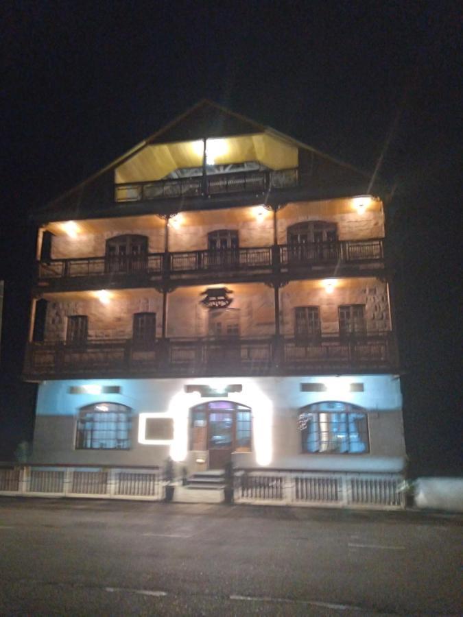 Hotel Dilijan Old Center Luaran gambar