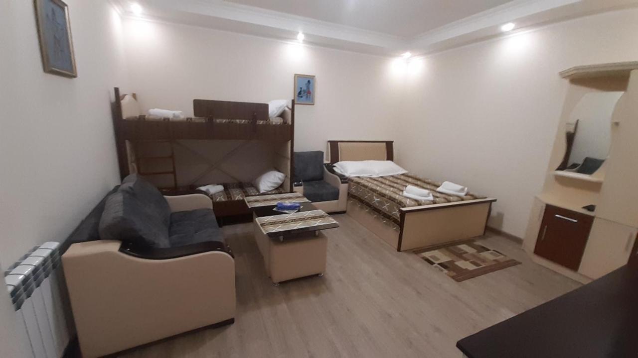 Hotel Dilijan Old Center Luaran gambar