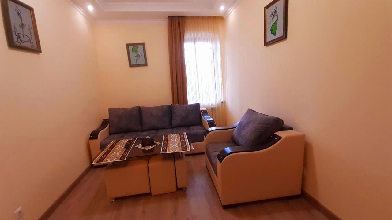 Hotel Dilijan Old Center Luaran gambar