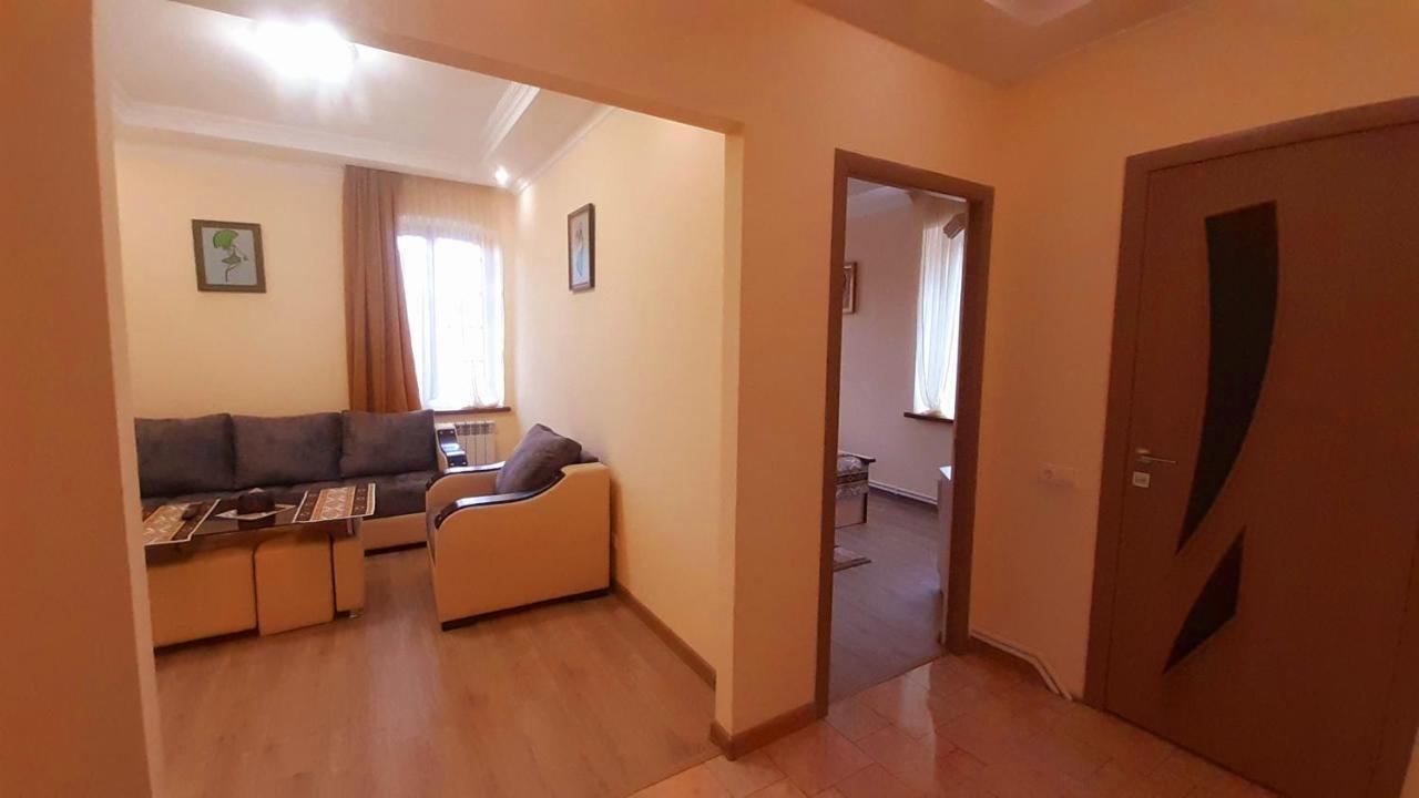 Hotel Dilijan Old Center Luaran gambar